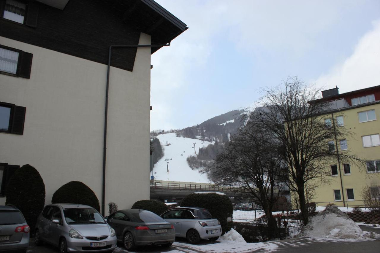 Gemuetliches 4Er Apartment In Skilift-Naehe 젤암제 외부 사진